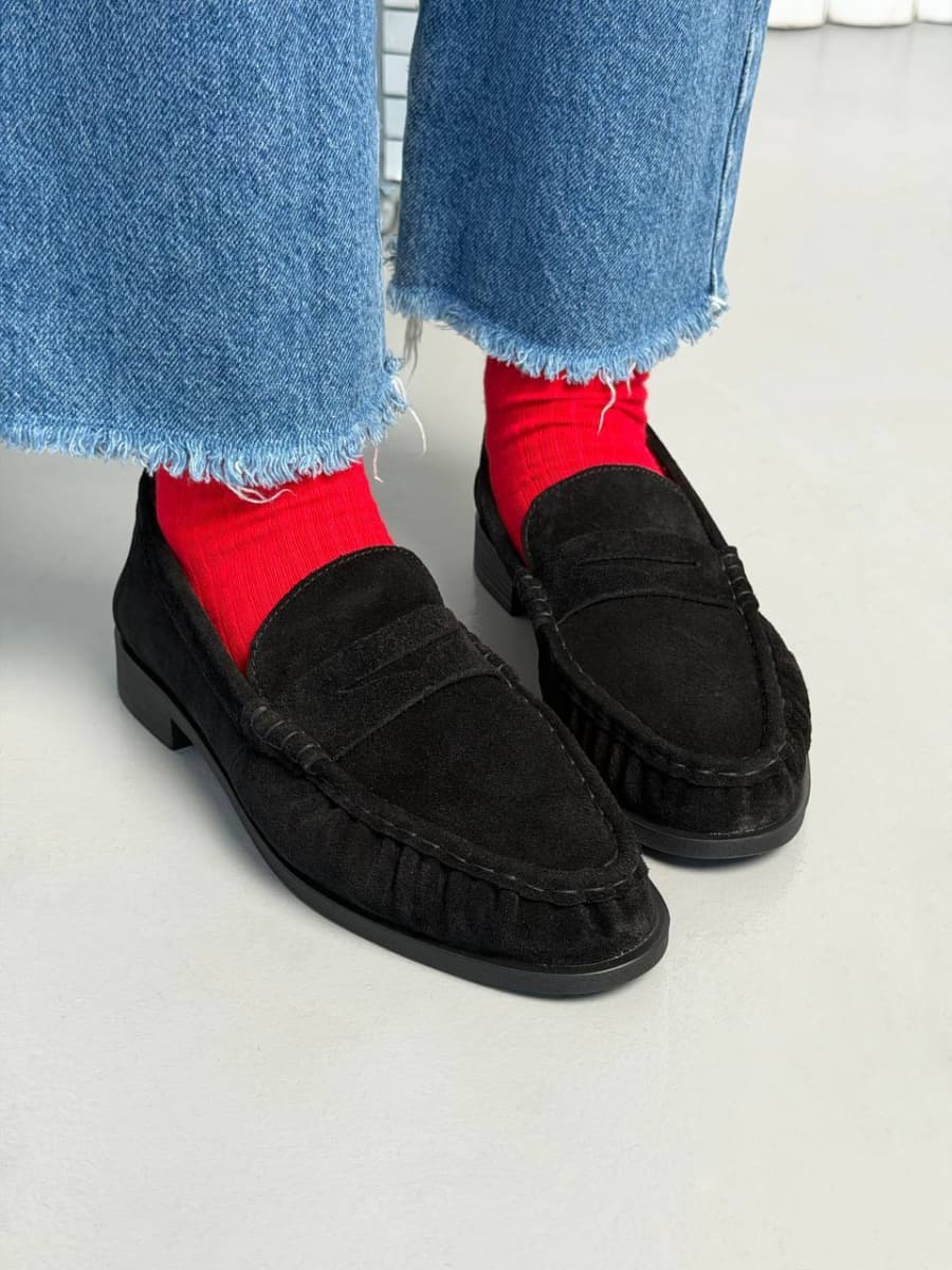 Лофери жіночі замшеві чорного кольору