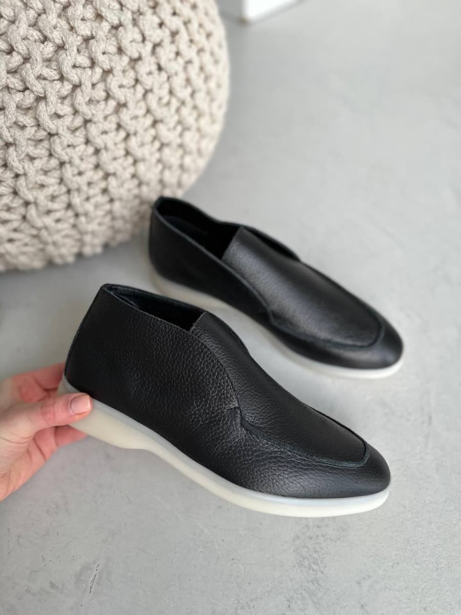 Лофери жіночі шкіра флотар чорного кольору