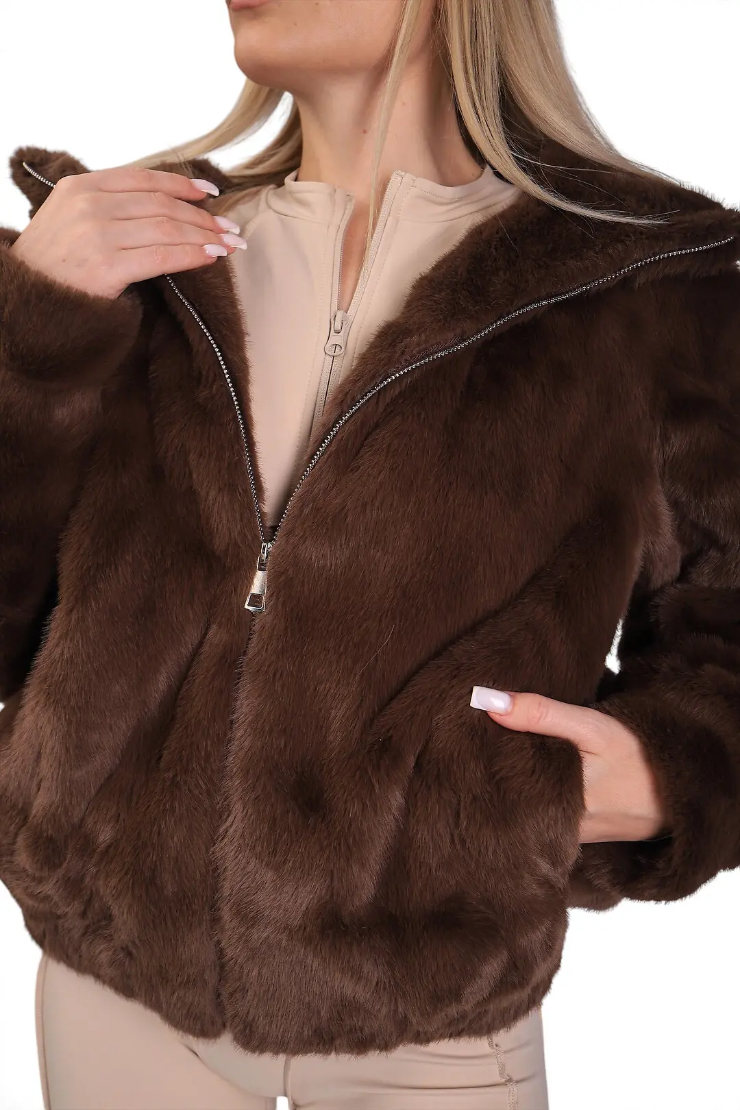 Шуба жіноча Where Uwear коричнева зі Штучного хутра