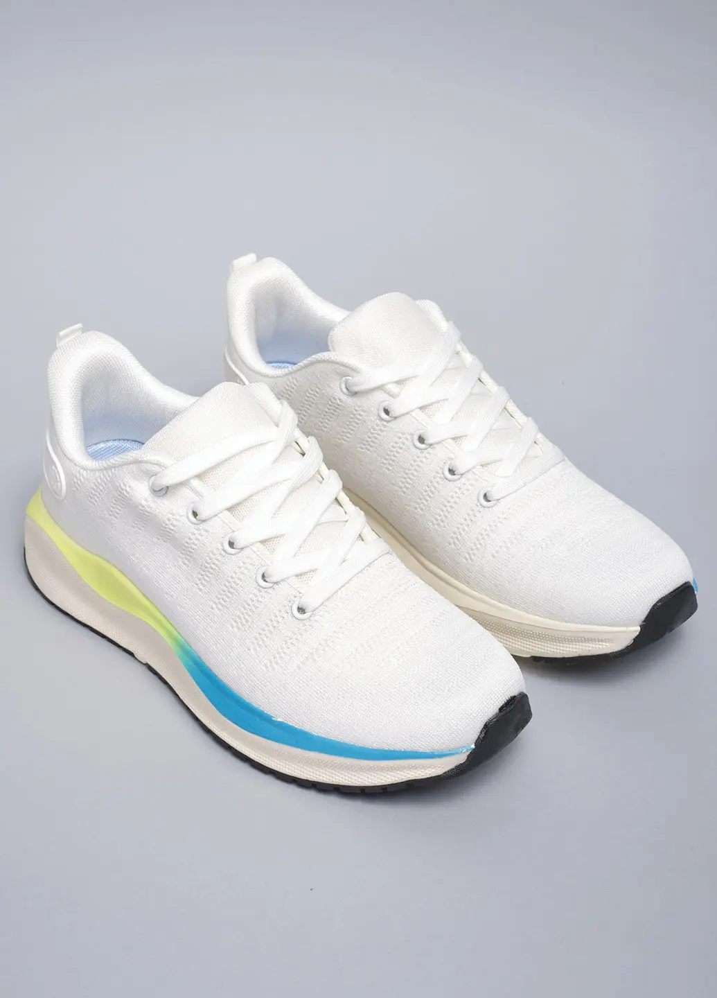 Кросівки чоловічі