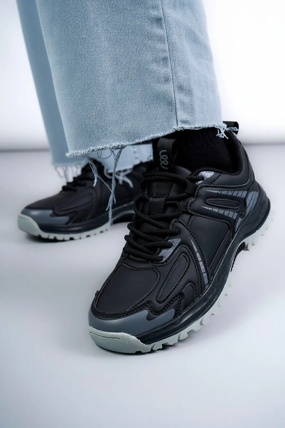 Кросівки жіночі Where Uwear TF-25-06-black чорні