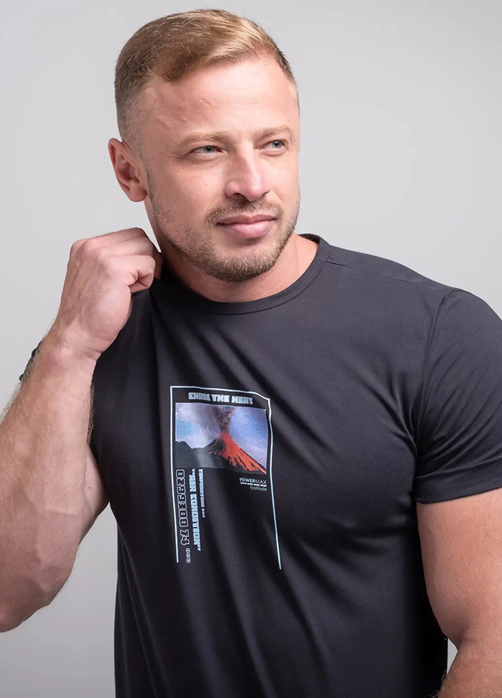 Футболка чоловіча