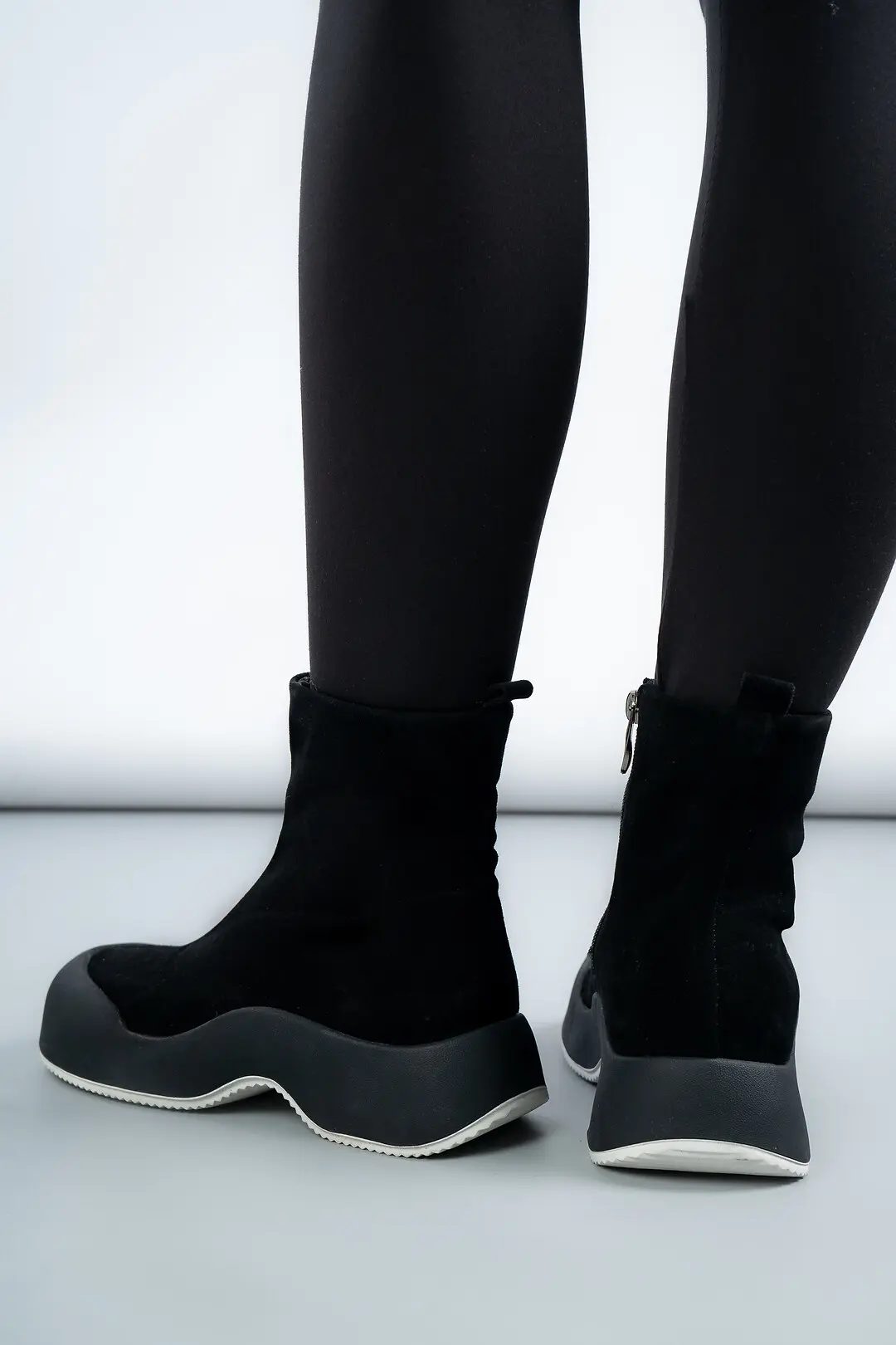 Черевики жіночі Where Uwear JN997-073-02 чорні натуральна замша