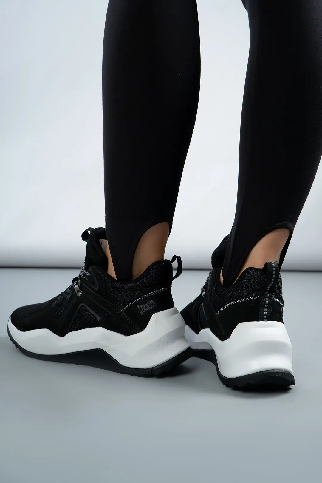 Кросівки жіночі Where Uwear WUW5033-BLACK/WHITE чорні