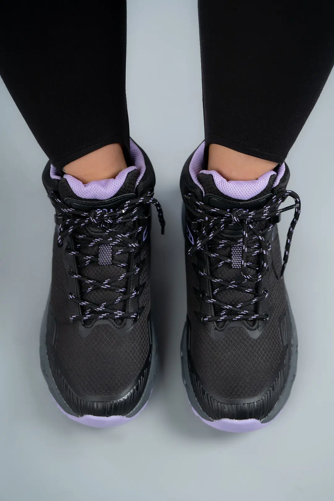 Кросівки жіночі високі Where Uwear WUW6034W-BLACK/PURPLE чорні