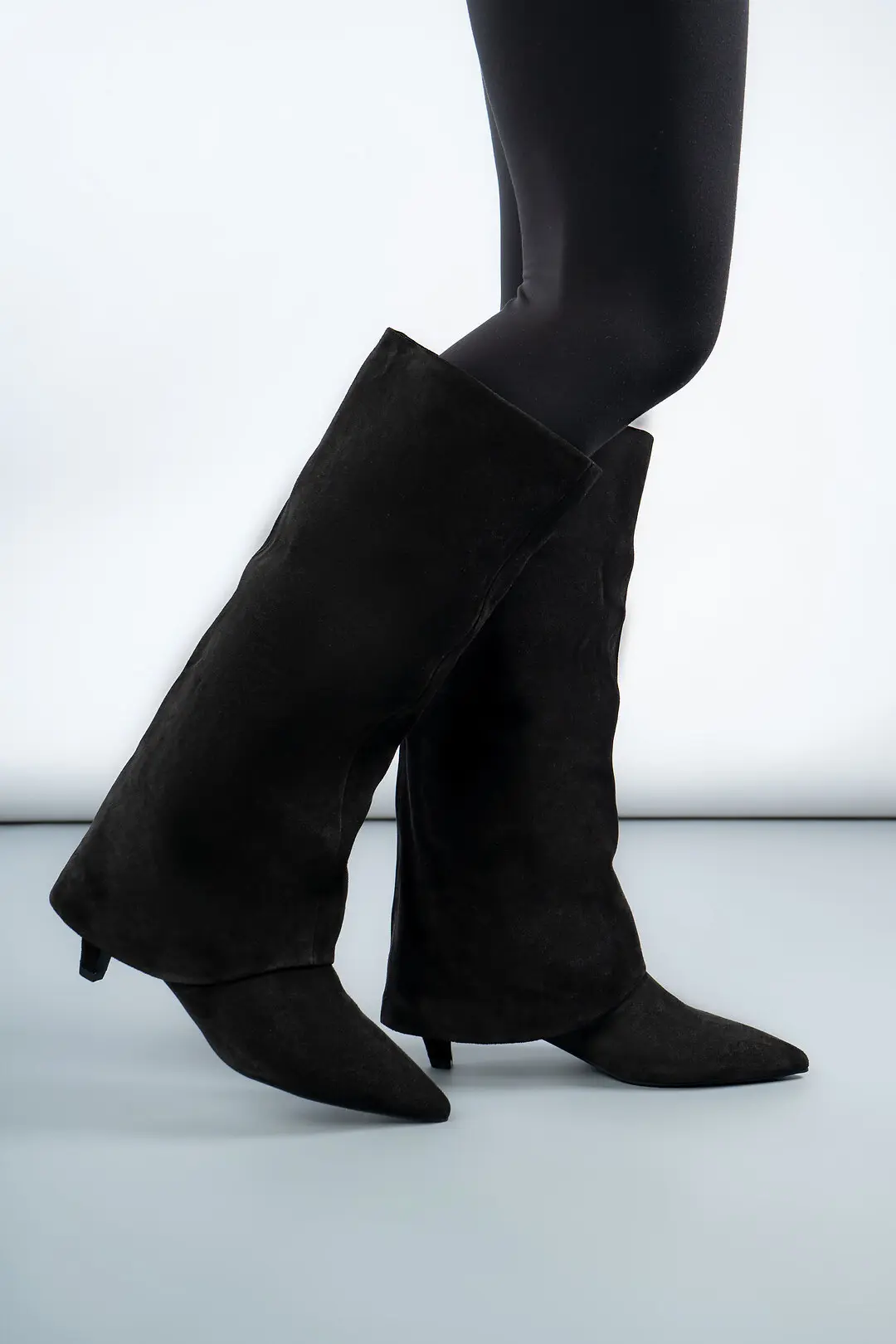 Чоботи жіночі Where Uwear K525-809-1 коричневі натуральна замша