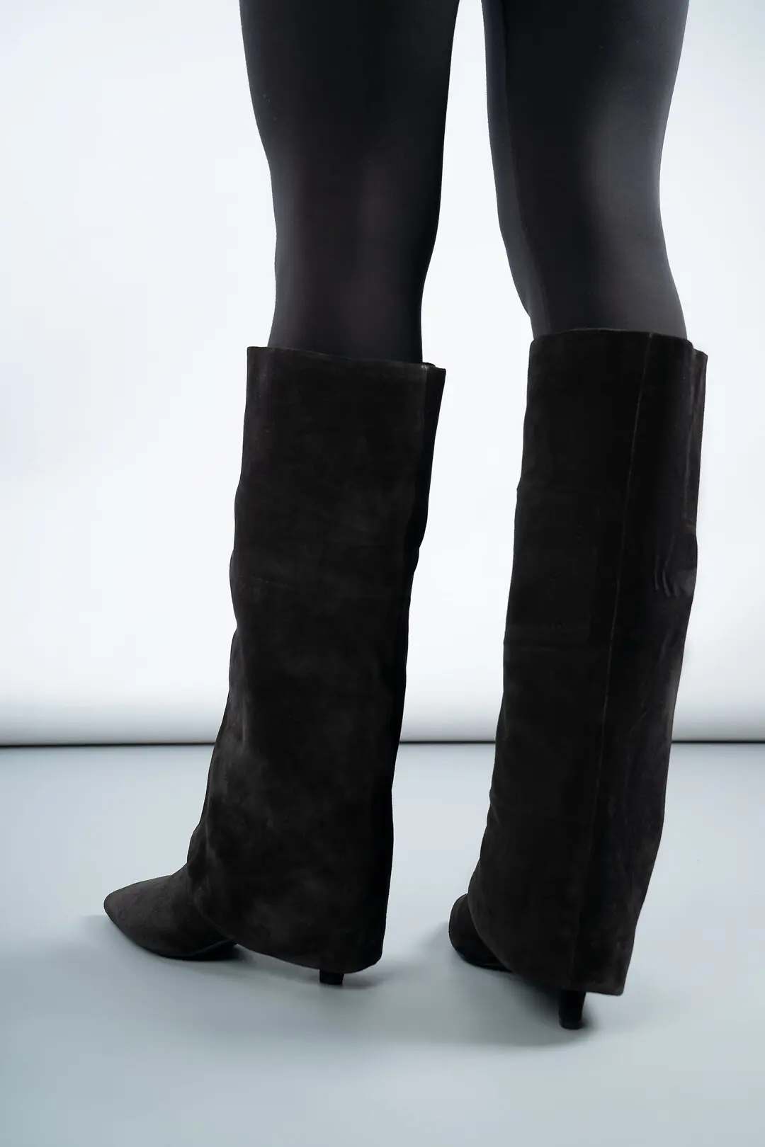 Чоботи жіночі Where Uwear K525-809-1 коричневі натуральна замша