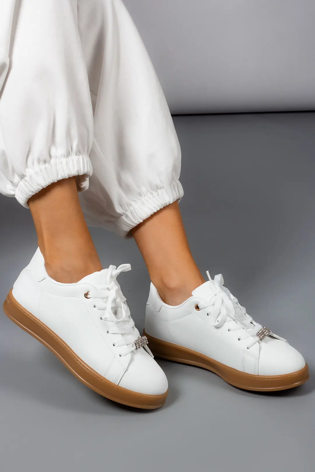 Кеди жіночі Fashion 230-1 білі
