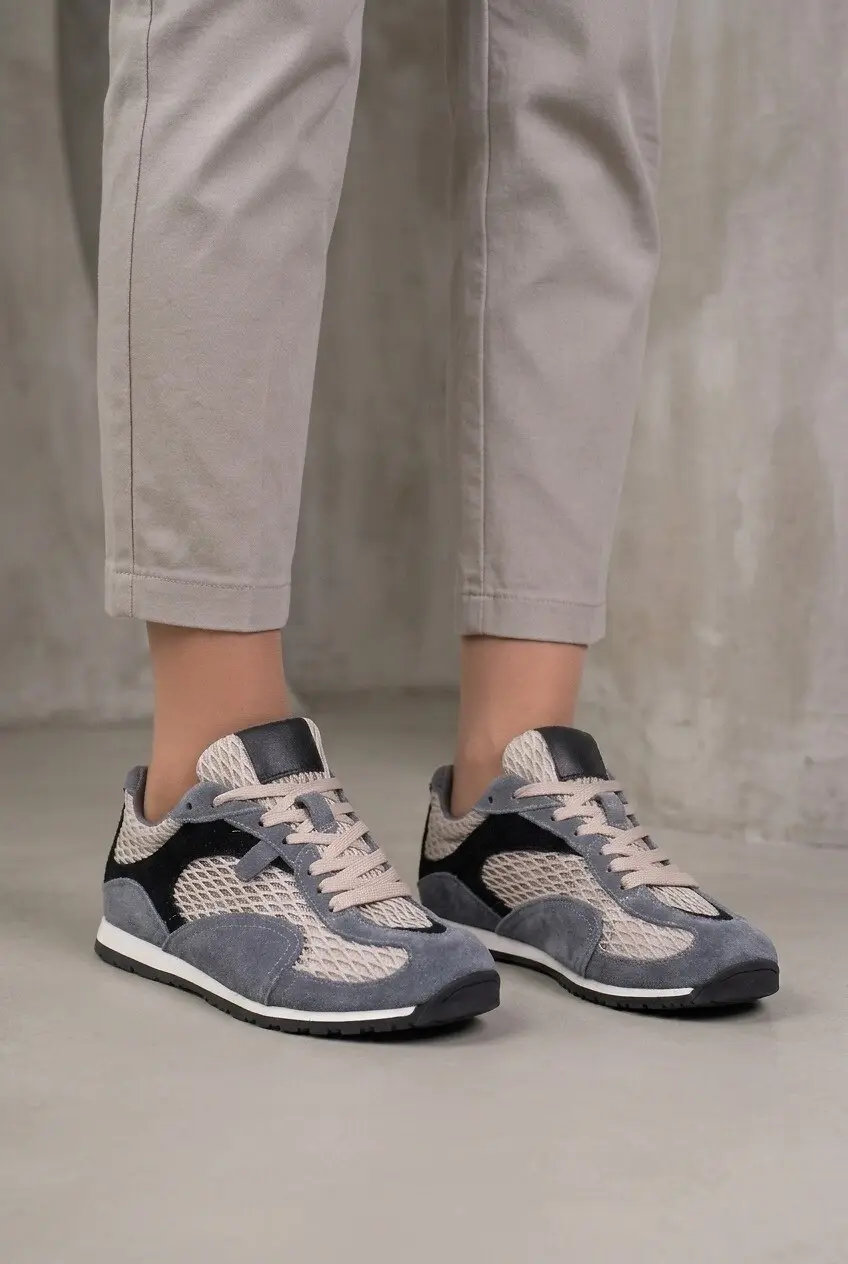Кросівки жіночі Where Uwear Натуральна замша сірі