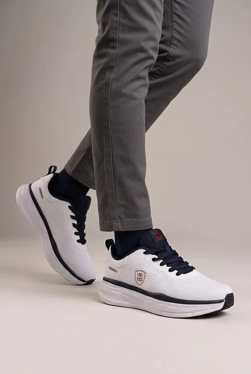 Кросівки чоловічі Where Uwear білі з текстилю