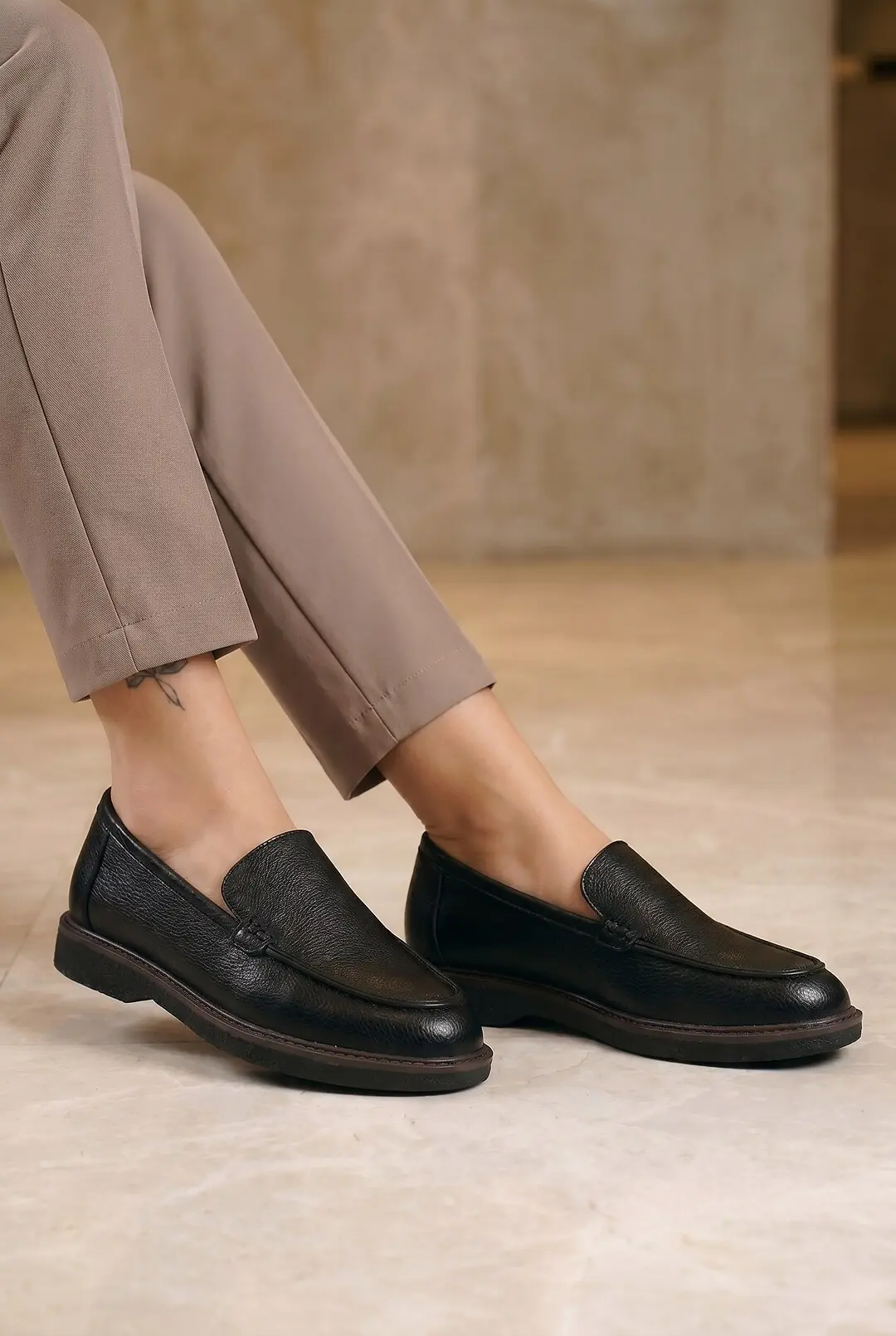 Лофери жіночі Fashion чорні демісезонні з екошкіри