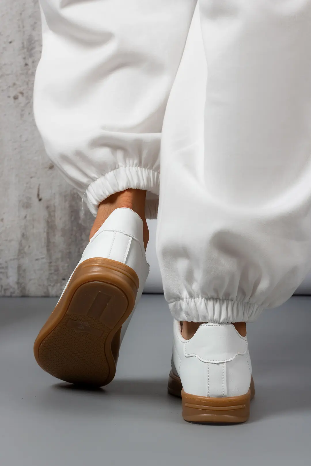 Кеди жіночі Fashion 230-1 білі