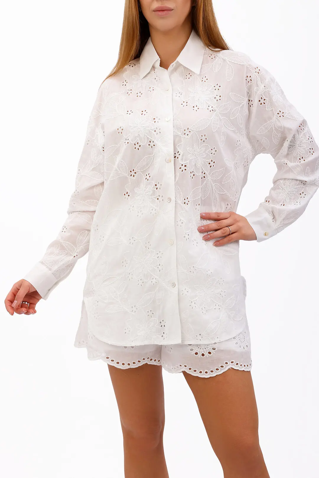 Сорочка жіноча Where Uwear біла з ажурною вишивкою