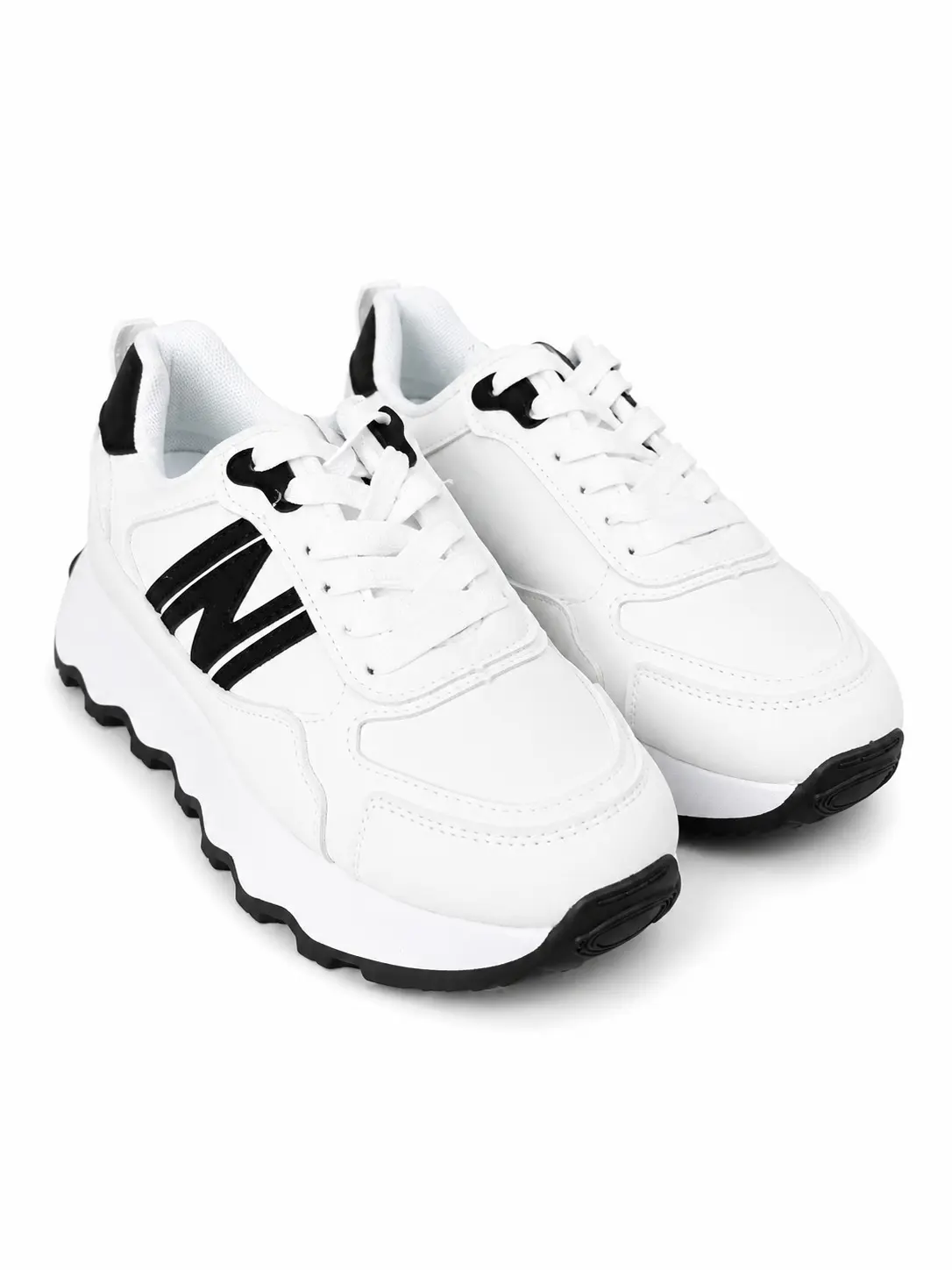 Кросівки жіночі Fashion білі з екошкіри на платформі