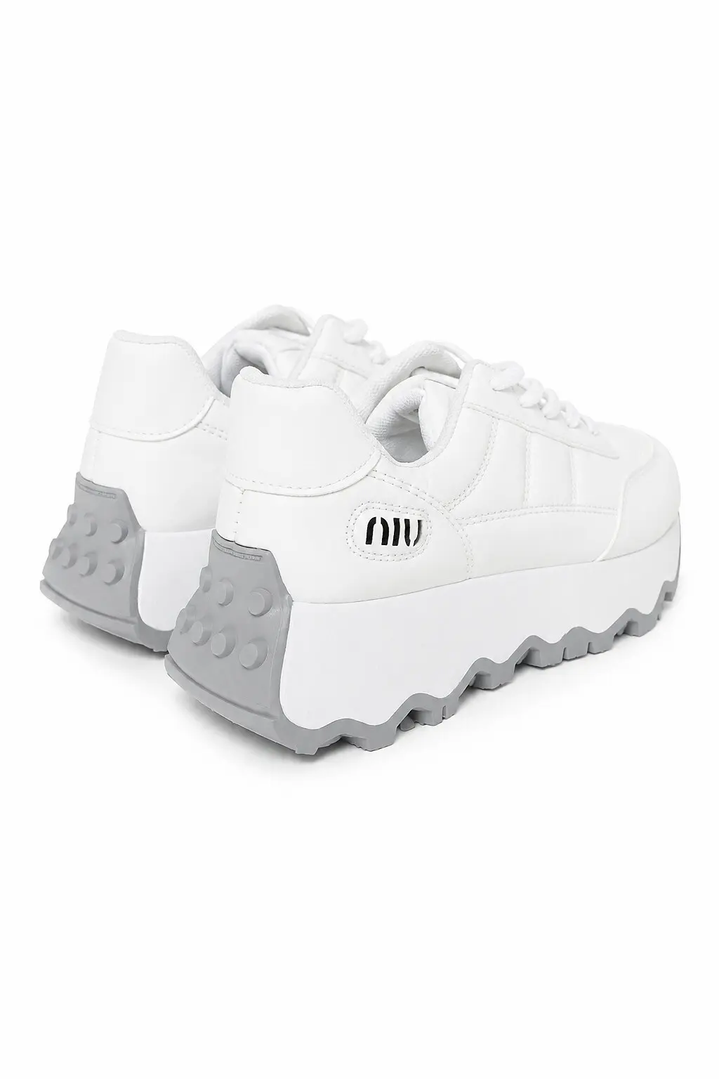 Кросівки жіночі Fashion білі з екошкіри на платформі