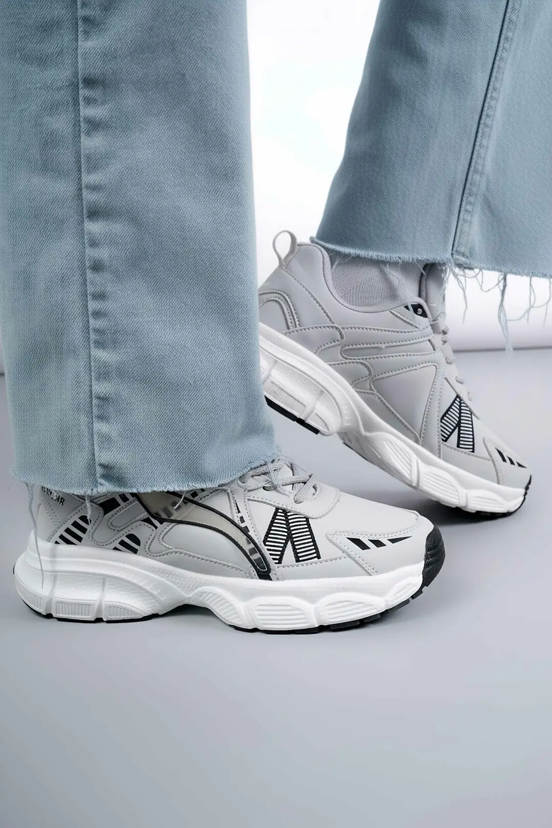 Кросівки жіночі Where Uwear TF-25-13-grey сірі