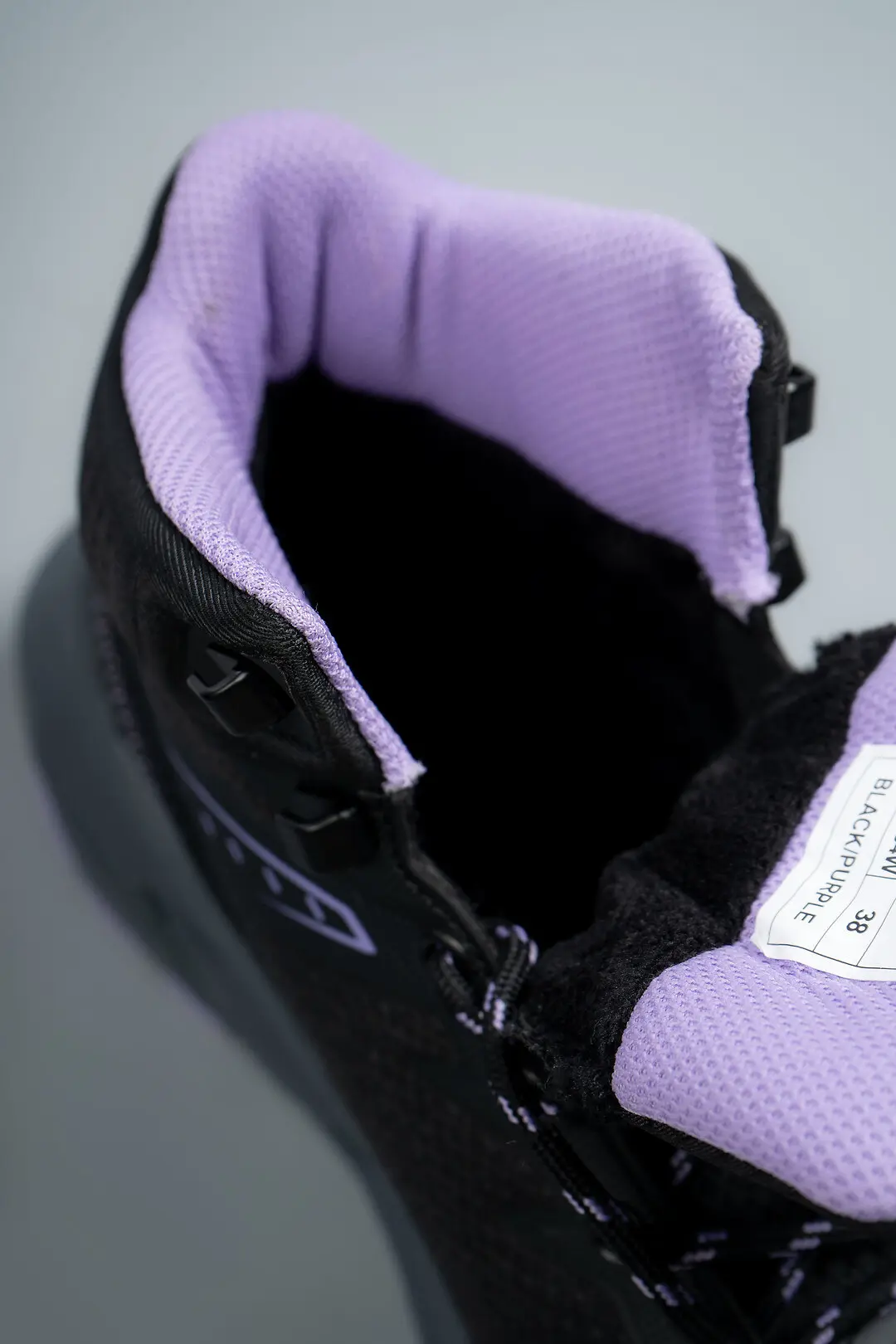 Кросівки жіночі високі Where Uwear WUW6034W-BLACK/PURPLE чорні