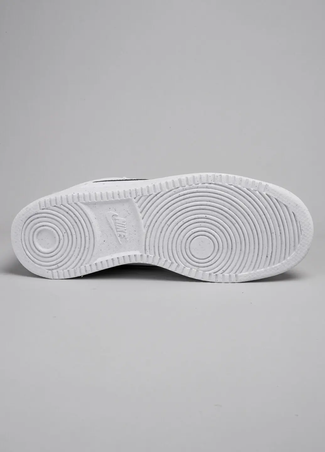 Кеди чоловічі NIKE Court Vision Mid Next Nature (DN3577-101)
