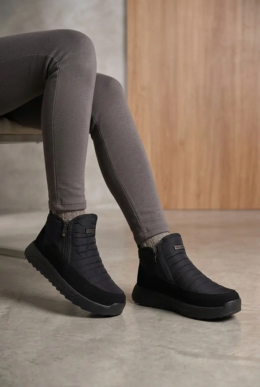 Черевики жіночі Fashion чорні з плащівки
