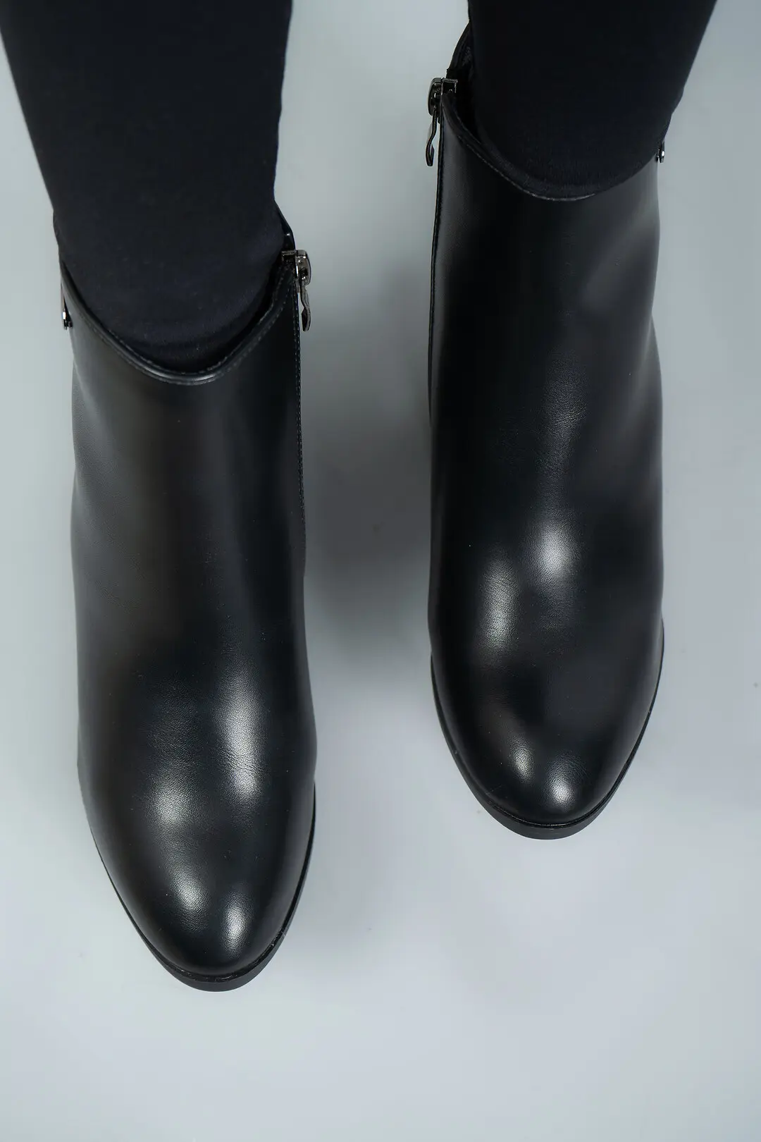 Черевики жіночі Louis 704-11 чорні