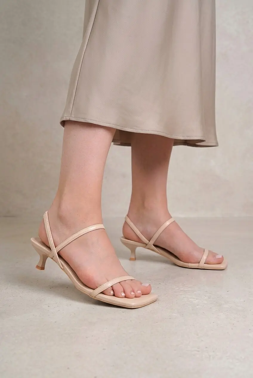 Босоніжки жіночі Where Uwear бежеві