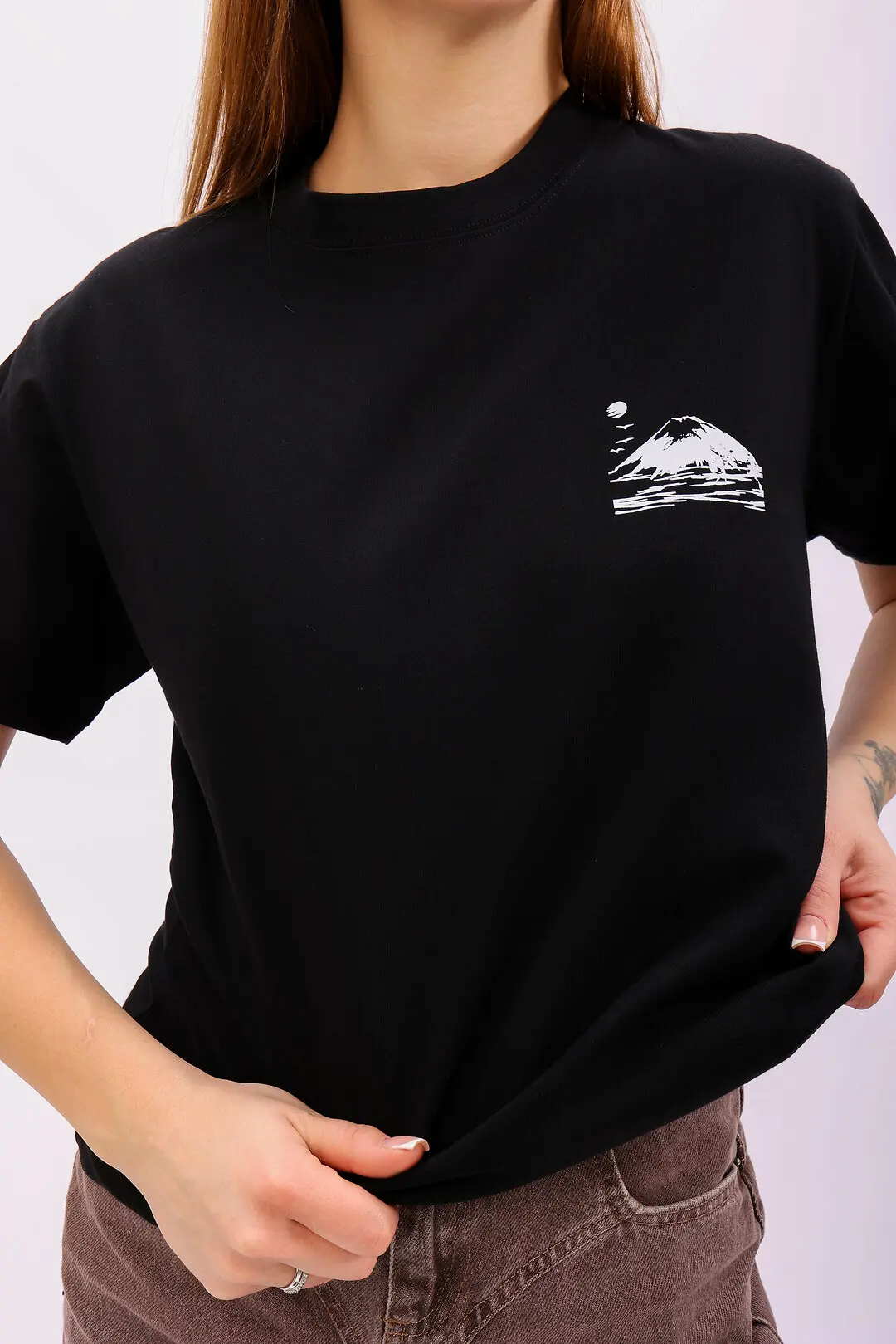 Футболка жіноча Where Uwear чорна