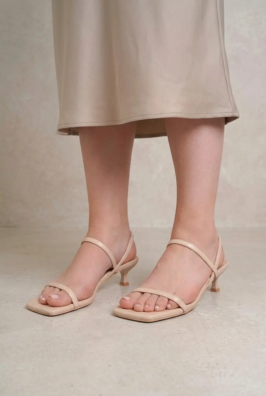 Босоніжки жіночі Where Uwear бежеві