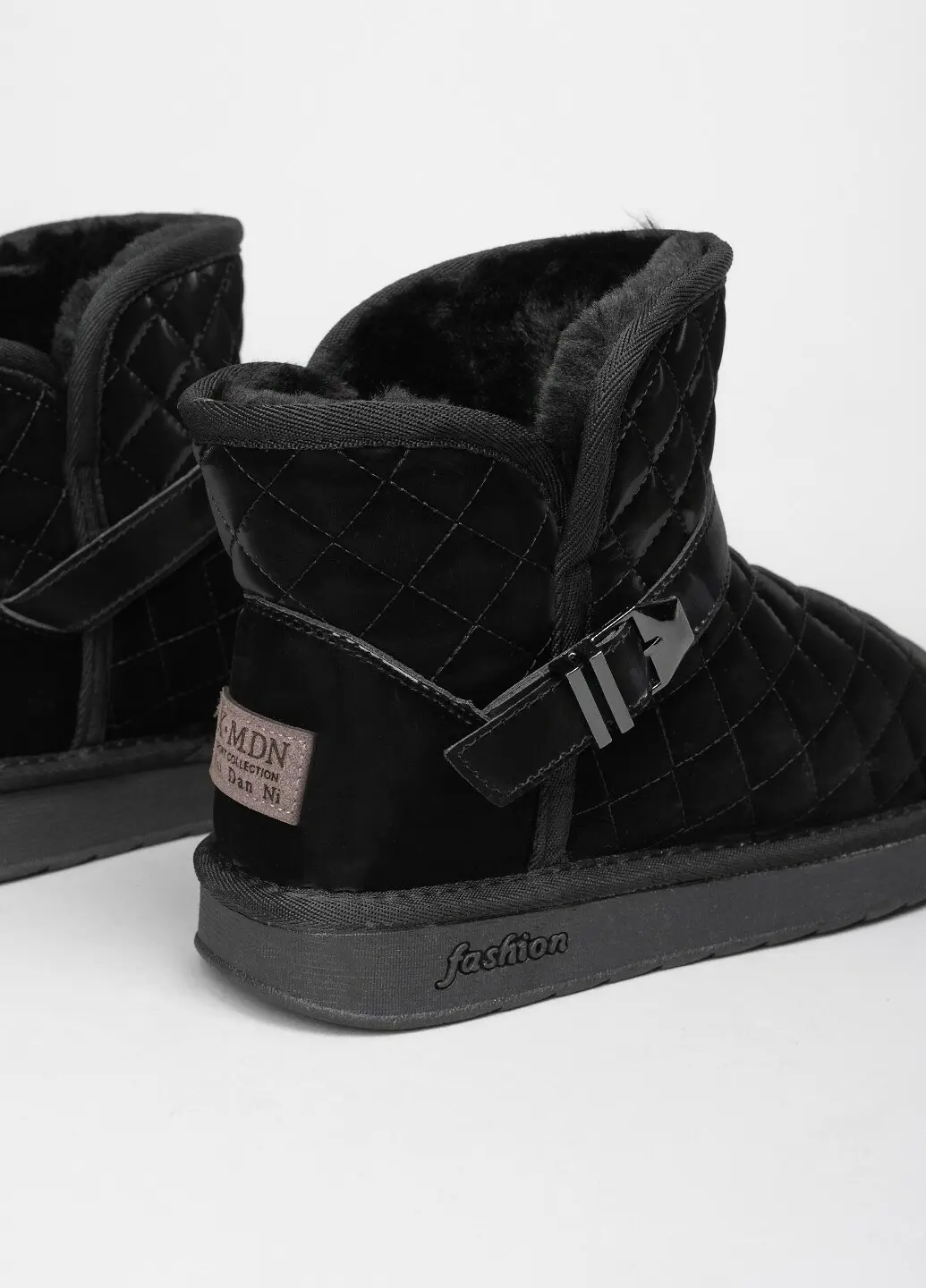 Уггі Жіночі Fashion чорні стьобані
