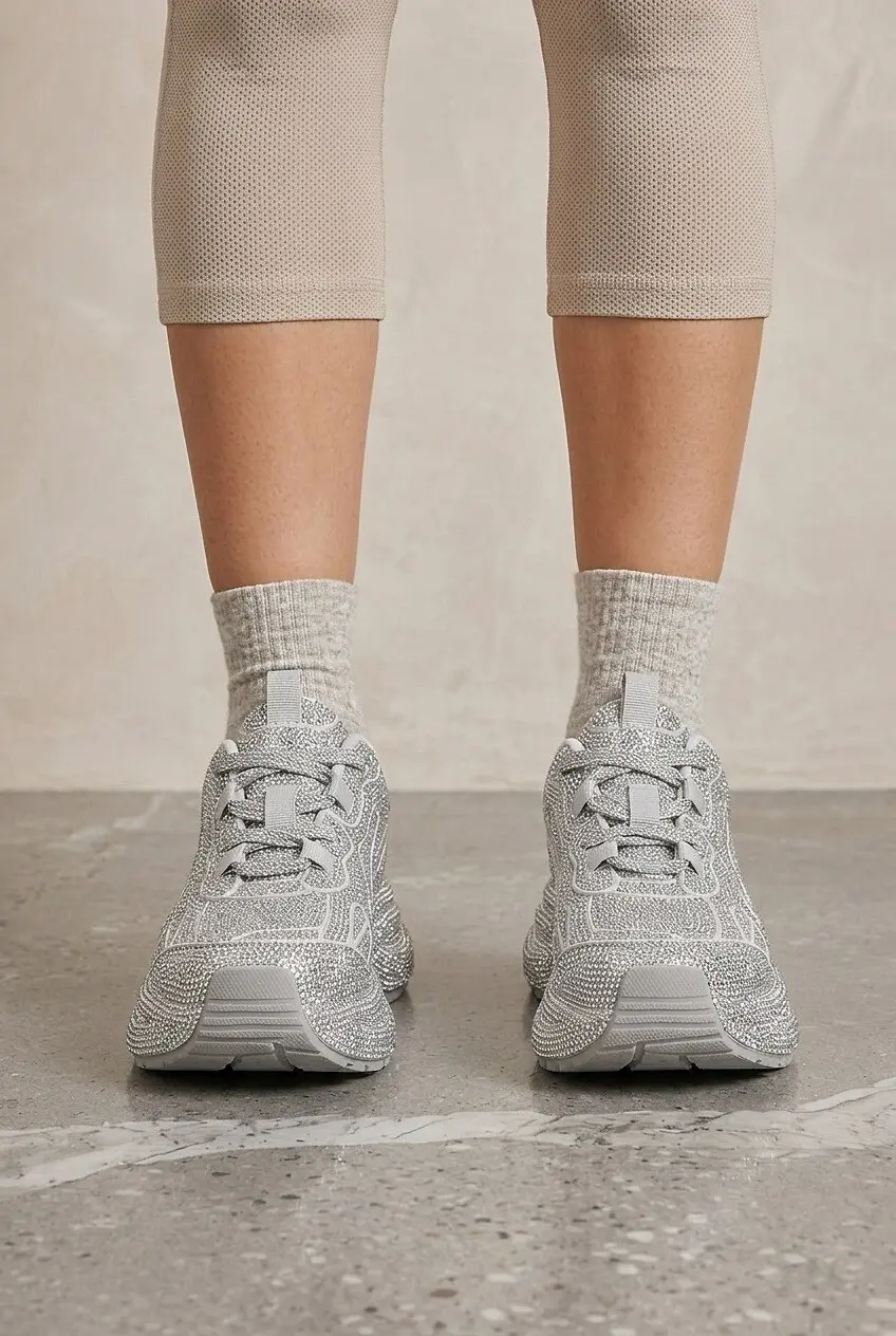 Кросівки жіночі Fashion срібні з екошкіри на платформі