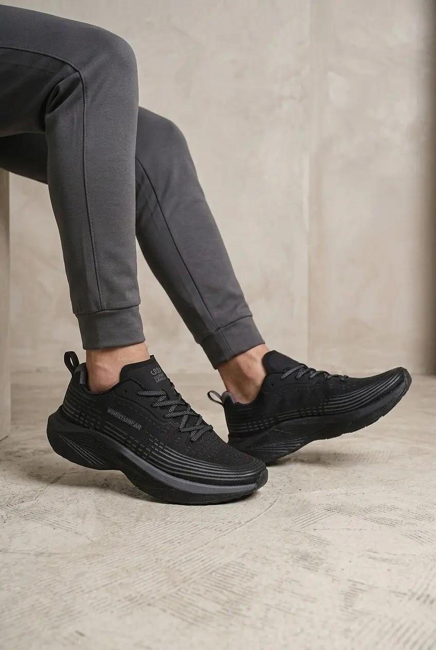 Кросівки чоловічі Where Uwear чорні текстильні