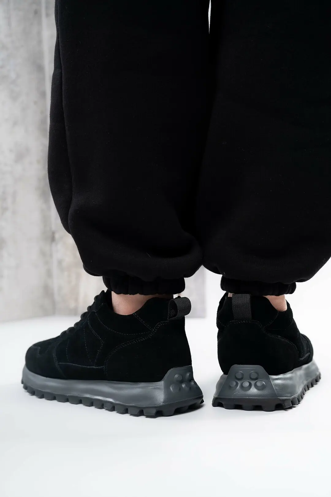 Кросівки чоловічі Where Uwear Натуральна замша чорні
