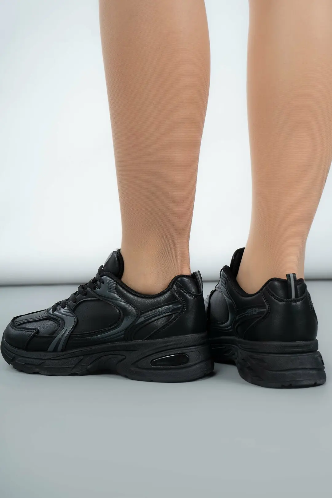 Кросівки жіночі Fashion NB535-393 чорні