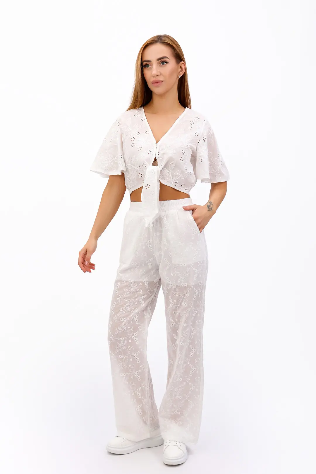 Топ жіночий Where Uwear білий з ажурною вишивкою