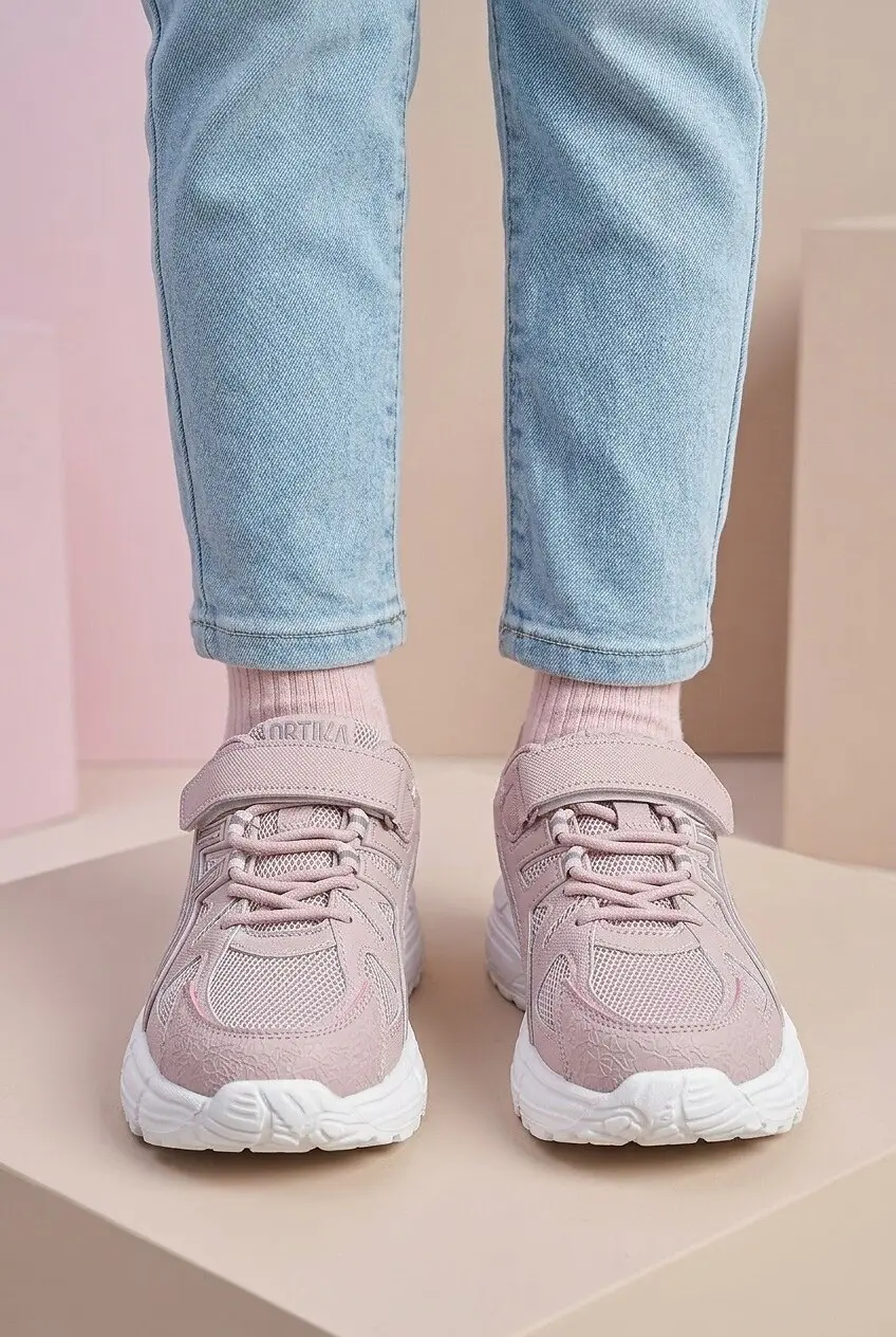 Кросівки дитячі Fashion рожеві з екошкіри та текстилю