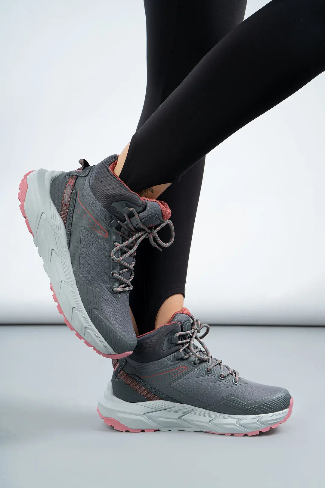 Кросівки жіночі високі Where Uwear WUW6034W-GREY/PINK сірі