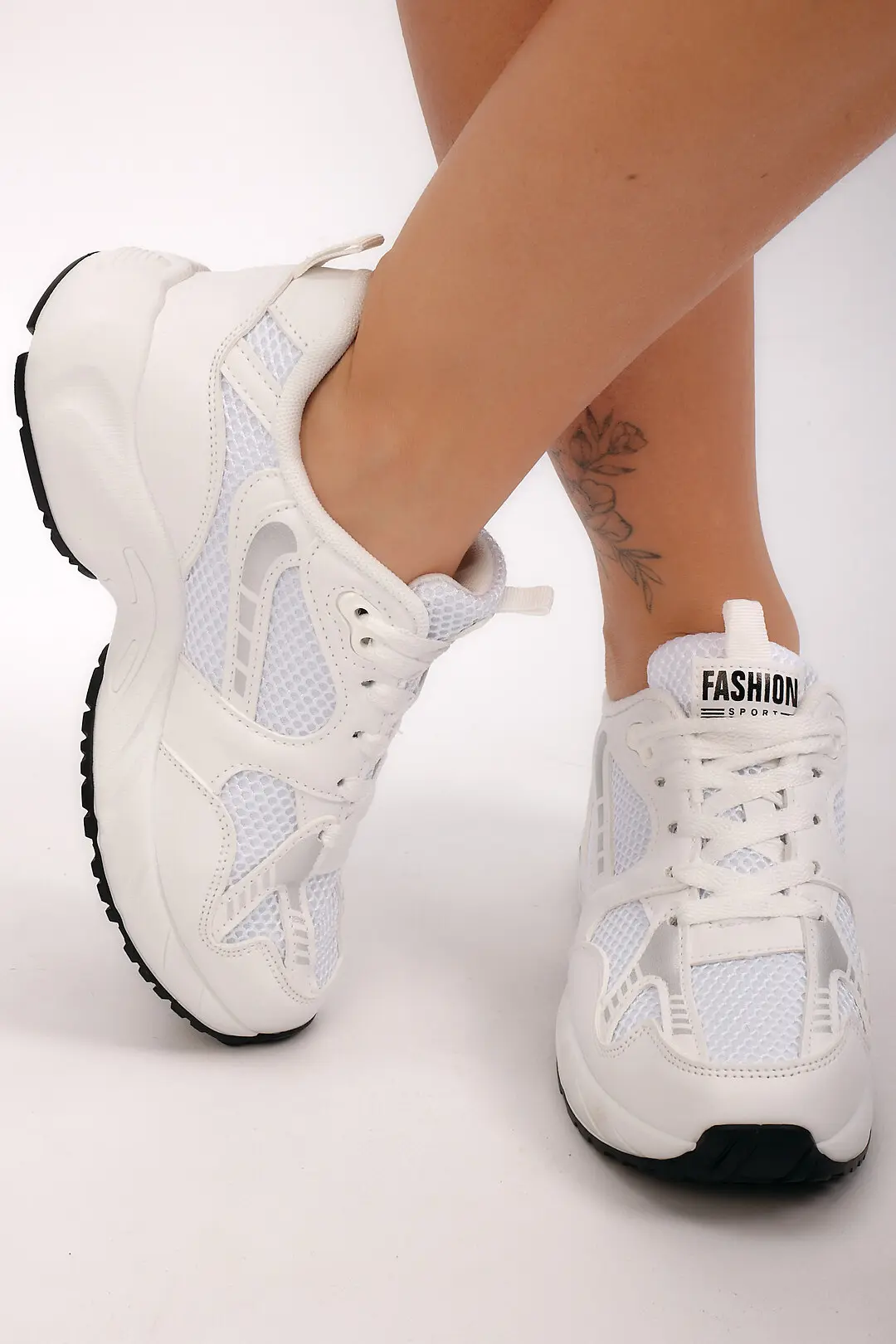 Кросівки жіночі Fashion білі літні