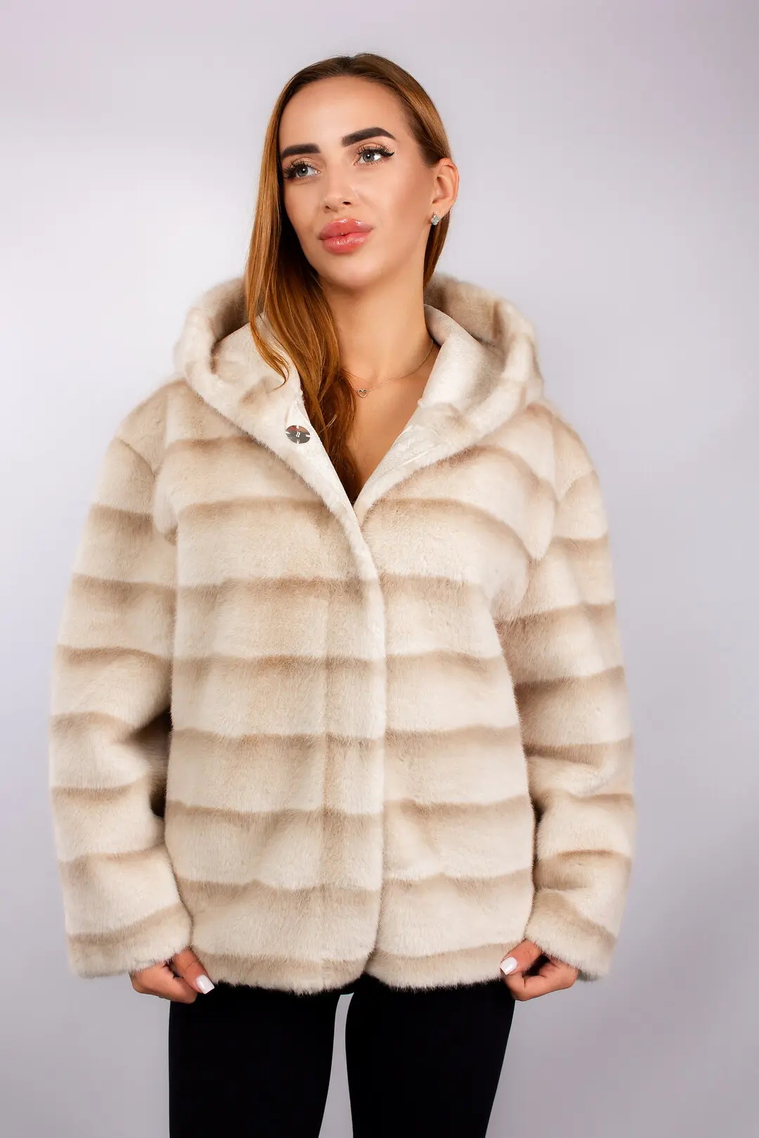 Шуба жіноча Where Uwear Y25-6 бежева