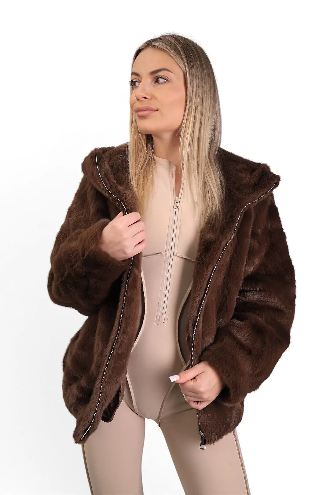 Шуба жіноча Where Uwear коричнева зі Штучного хутра