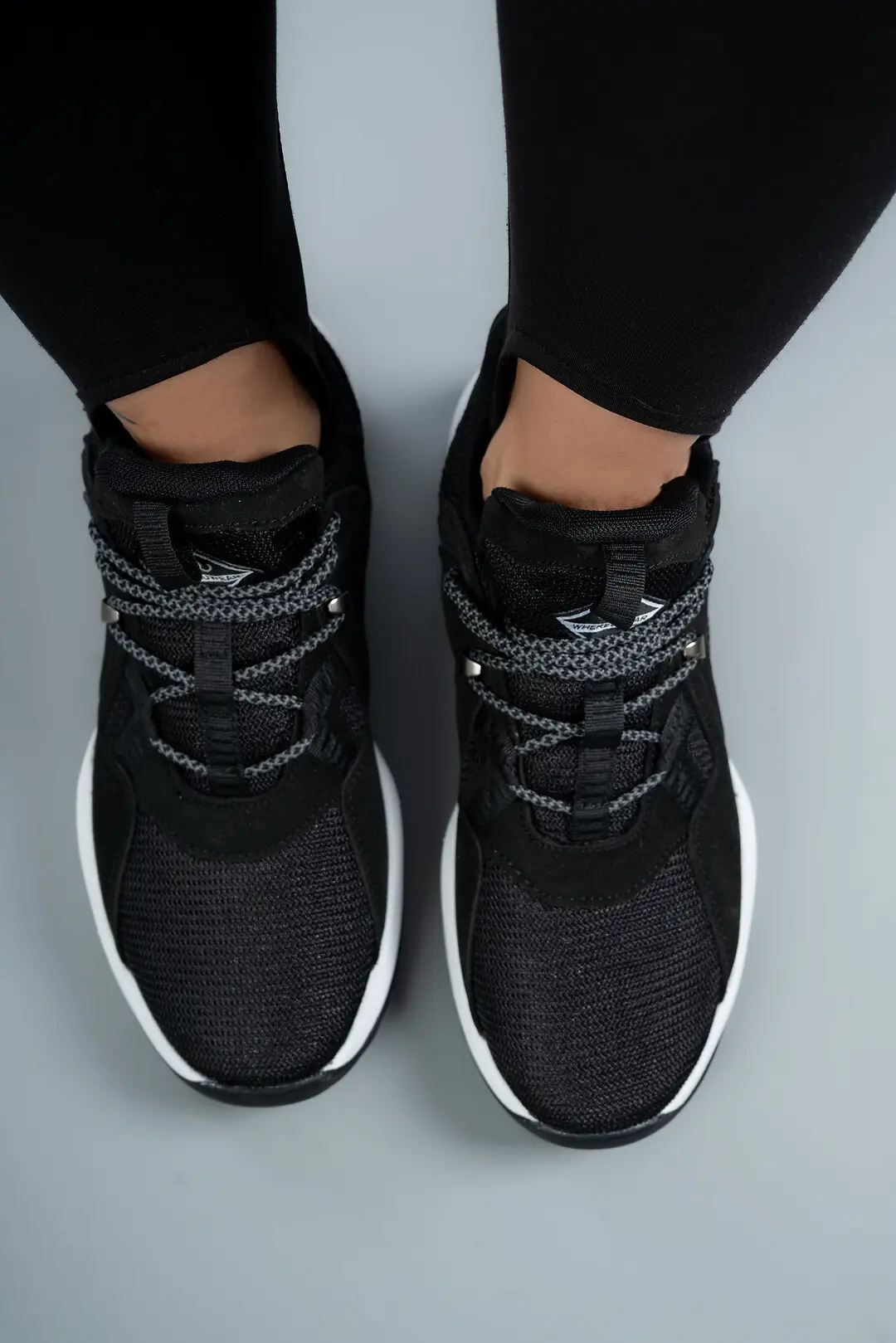 Кросівки жіночі Where Uwear WUW5033-BLACK/WHITE чорні