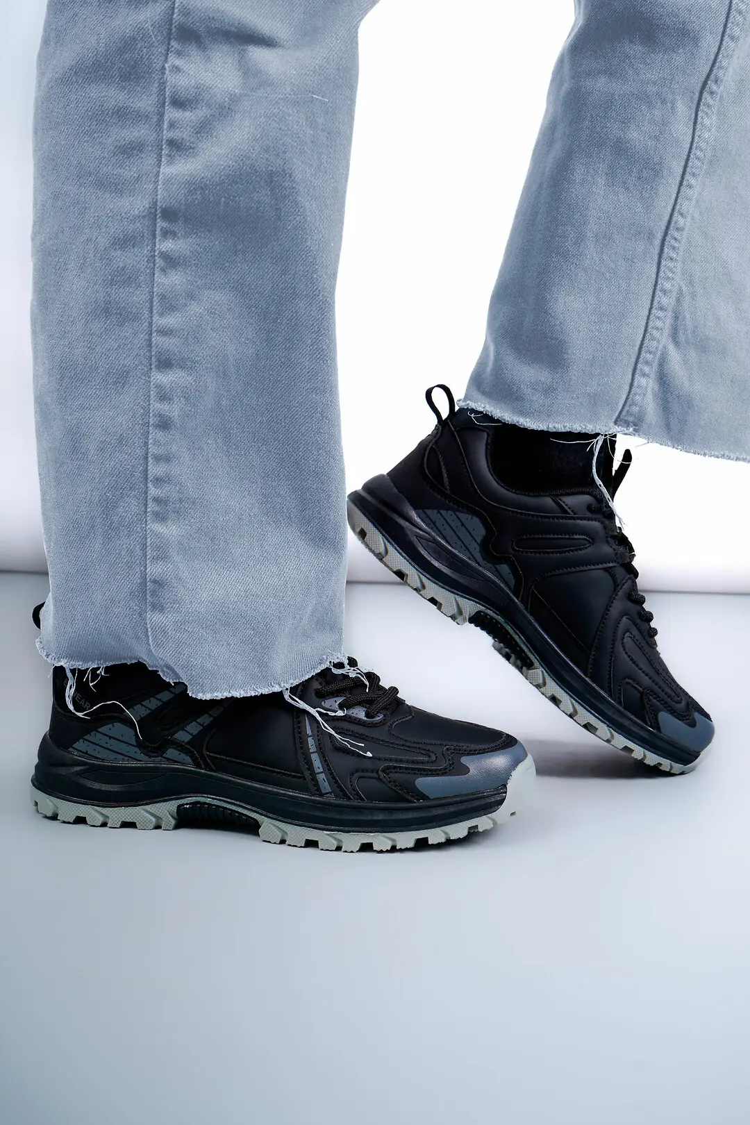 Кросівки жіночі Where Uwear TF-25-06-black чорні