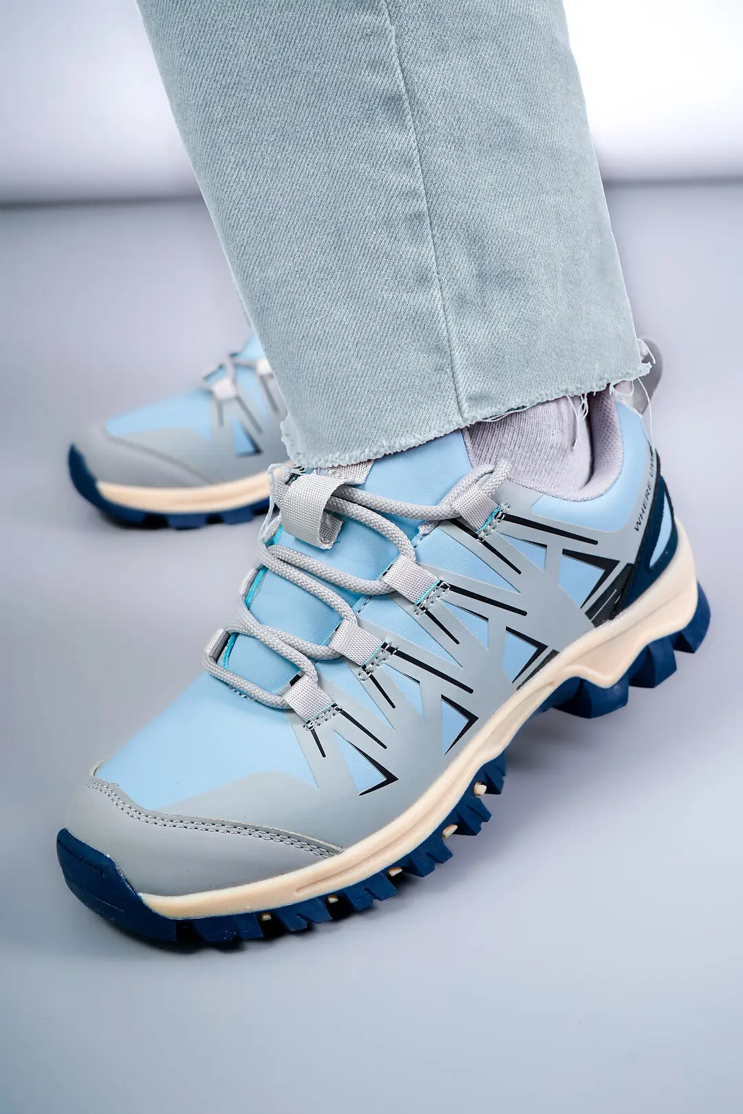 Кросівки жіночі Where Uwear TF-25-03-white/blue сірі