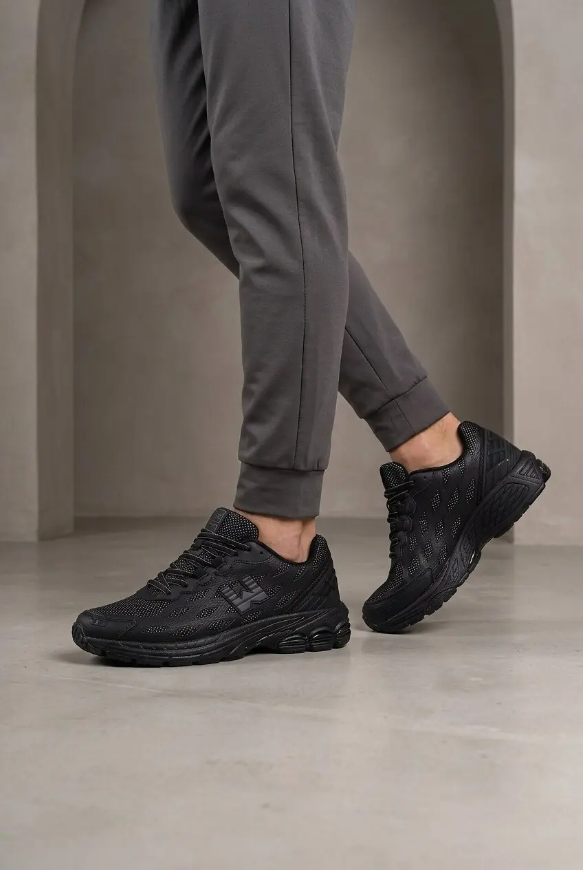 Кросівки чоловічі Where Uwear чорні з текстилю