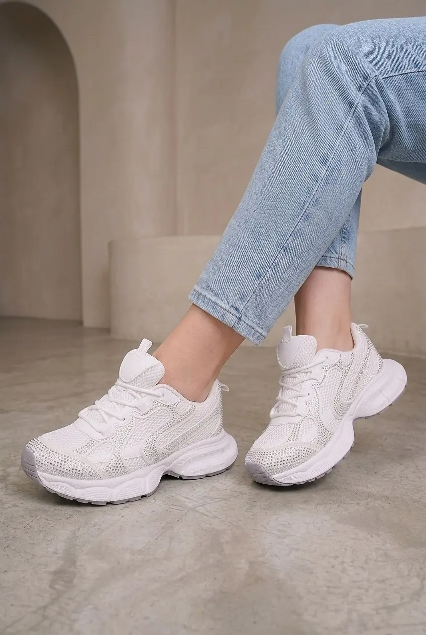 Кросівки жіночі Fashion білі з екозамші та текстилю