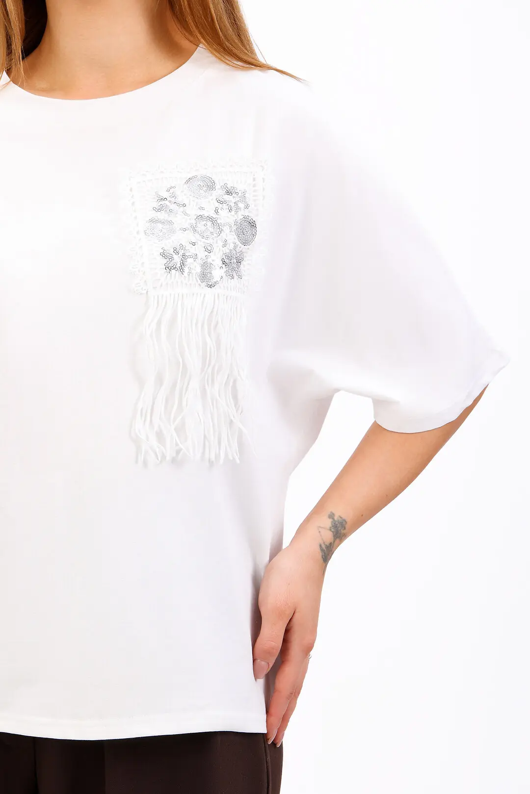 Футболка жіноча Where Uwear біла з декором