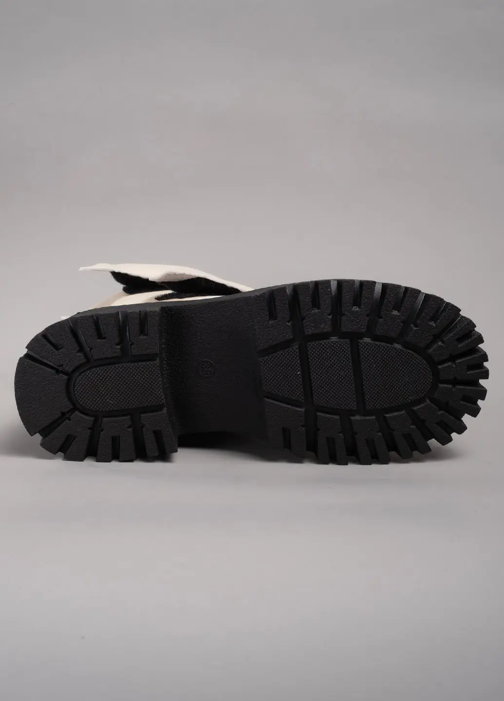 Черевики жіночі