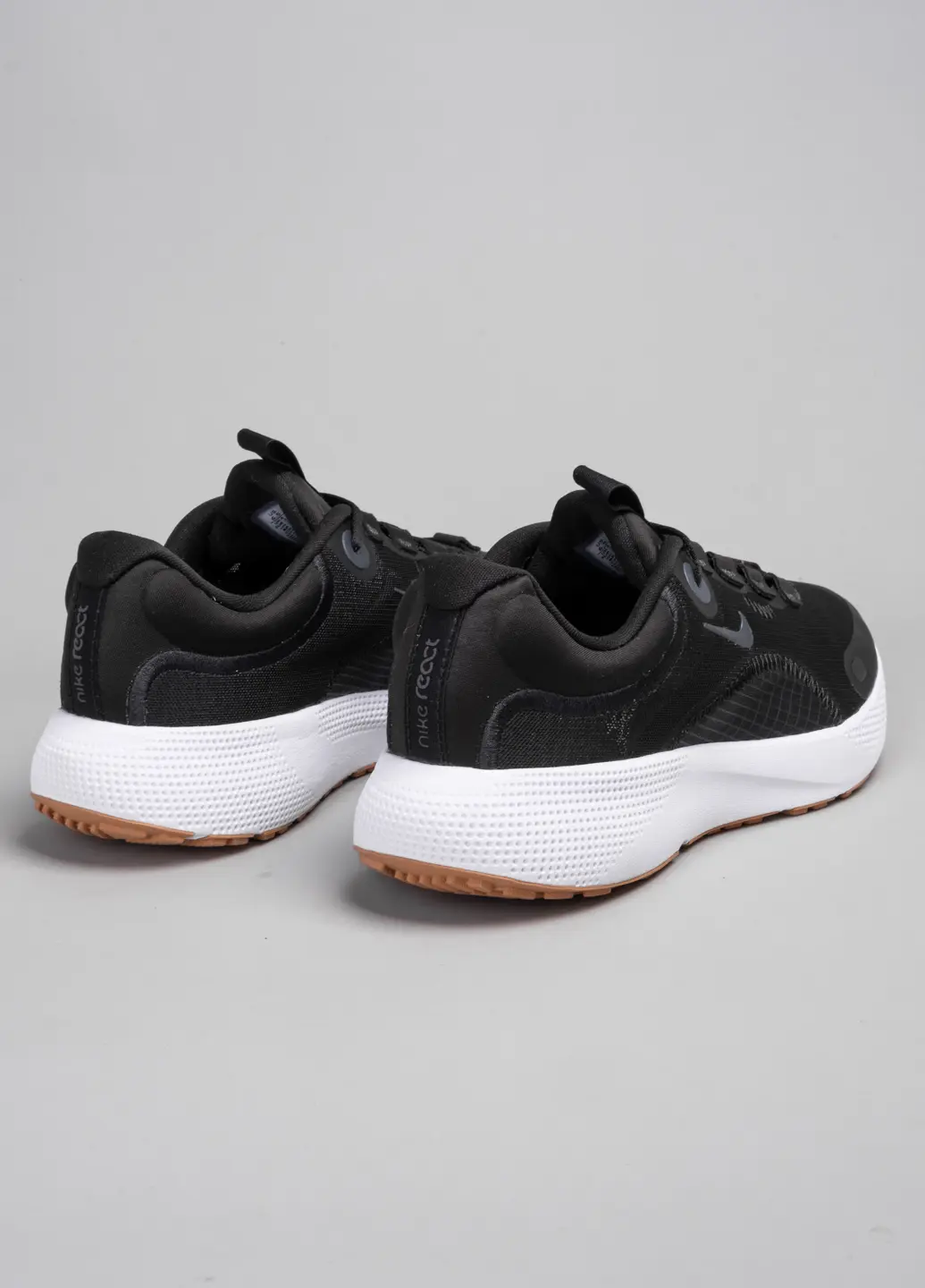 Кросівки жіночі для бігу nike wmns react escape rn (cv3817-002)