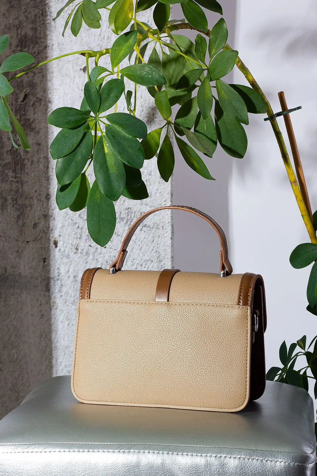 Жіночий клатч Fashion BH15910 бежевий