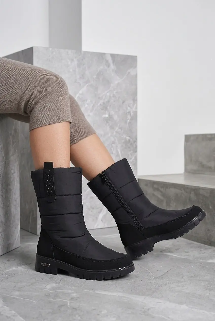 Дутиші жіночі Fashion чорні з плащівки