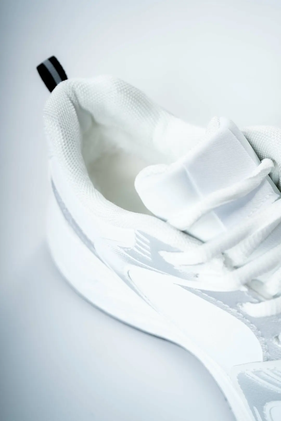 Кросівки жіночі Fashion NB535-387 білі