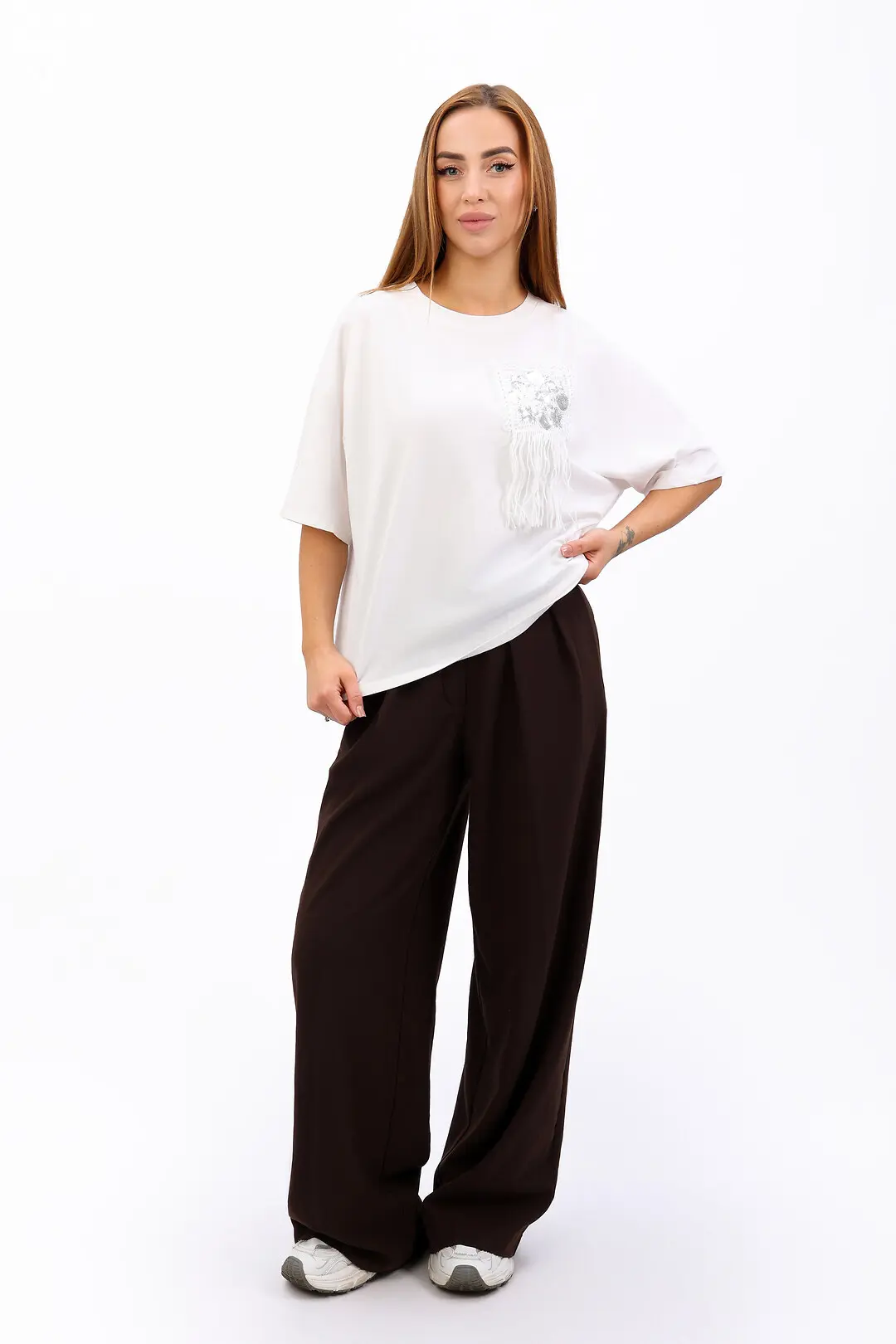 Футболка жіноча Where Uwear біла з декором